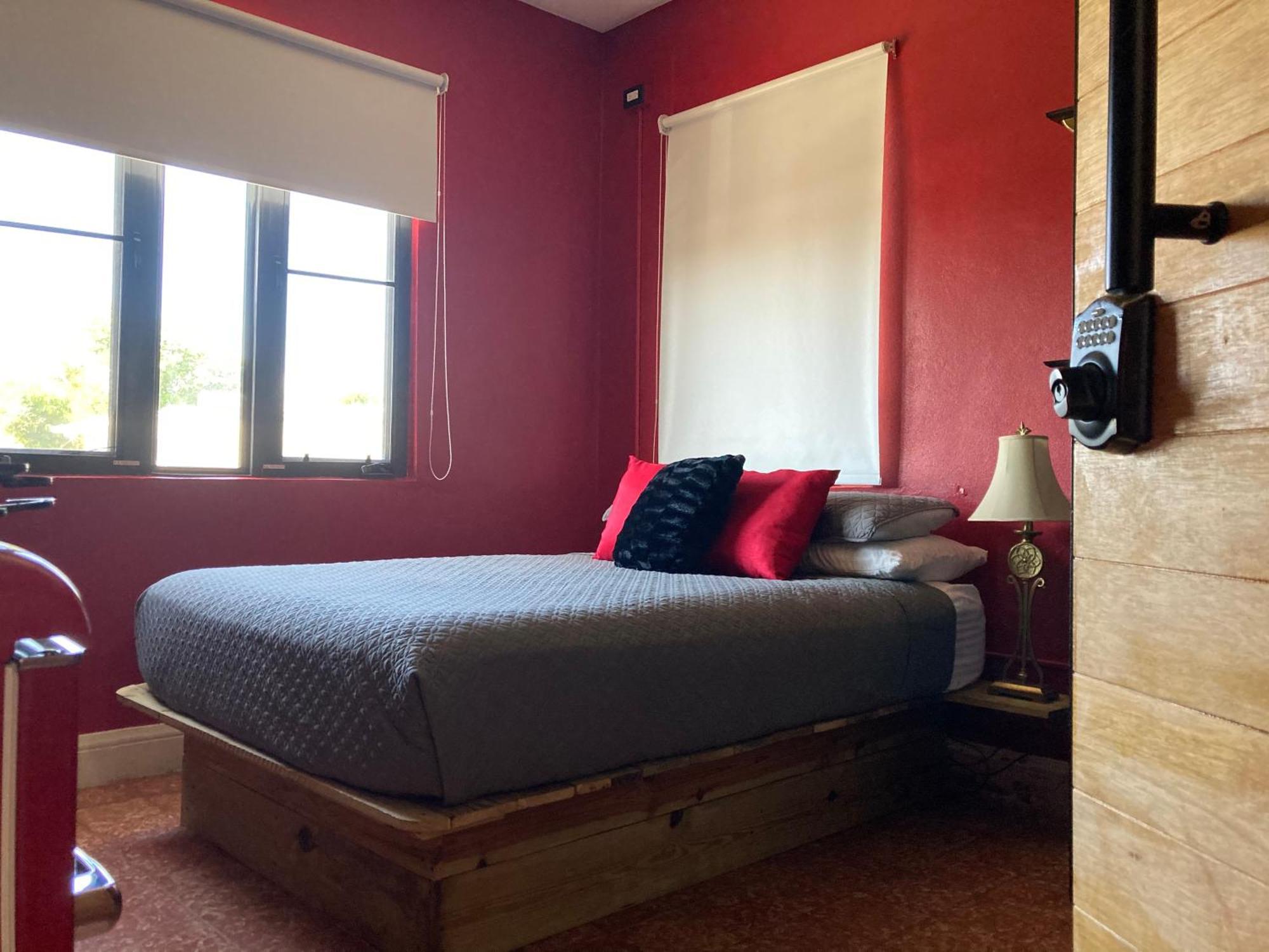 Lower Price, More Style, Discount Studio In San Juan,Pr, Beach, Free Bikes (Adults Only) ซานฮวน ภายนอก รูปภาพ